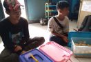 Anak SMP Itu Keliling Kota Jualan Onde-Onde, Demi Beli Ponsel Buat Belajar Daring - JPNN.com