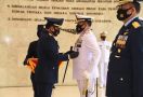 Selamat! KSAL Dianugerahi Tanda Kehormatan Bintang Angkatan Kelas Utama - JPNN.com