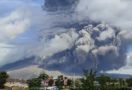 Gunung Sinabung Erupsi, Masyarakat Tidak Ada yang Mengungsi - JPNN.com