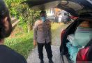 Mobil Minibus Kecelakaan, Tak Disangka Isinya Mengejutkan, Sopir dan Penumpang Kabur - JPNN.com