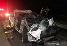 Tabrakan Empat Kendaraan di Tol Solo-Semarang: 2 Orang Tewas, 1 Mobil Terbakar - JPNN.com