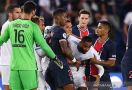 PSG Vs Marseille: Berkecamuk, 5 Kartu Merah, Tuan Rumah Kalah - JPNN.com