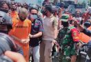 Kondisi Stabil, Alfin Andrian Pelaku Penusukan Syekh Ali Jaber Minta Maaf, Sang Ibu Menangis - JPNN.com