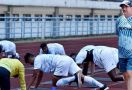 Imbang Tanpa Gol Lawan Sriwijaya FC, Pelatih Persib: Ini Pelajaran Berharga - JPNN.com