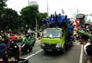Mahasiswa Bergerak ke Istana, Ada yang Bawa Spanduk Jokowi Lagi Kangen - JPNN.com
