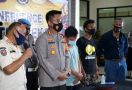 Dugaan Satpol PP Kabupaten Bekasi soal Kelakuan Pembuang Sampah di Kalimalang - JPNN.com