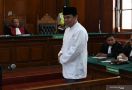 Detik-detik 30 Polisi Menangkap Gus Nur Tengah Malam - JPNN.com