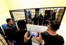 Polisi Limpahkan Berkas Perkara 5 Anggota Klub Moge Pengeroyok Prajurit TNI ke Kejari Bukittinggi - JPNN.com