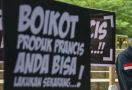Antisipasi Sweeping, Polri Gandeng TNI Amankan Toko Penjual Produk Prancis - JPNN.com