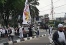 Ribuan Massa Menyambut Habib Rizieq Pulang, Jalan KS Tubun Sampai Tertutup - JPNN.com