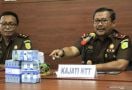 13 Tersangka Kasus Korupsi di Labuan Bajo Ditahan, Pak Bupati Masih Bebas - JPNN.com