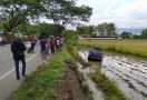 Avanza Terjun ke Sawah Usai Hantam Honda Supra, Musa dan Nur Aqiqah Meninggal Dunia - JPNN.com