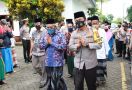 Eratkan Hubungan dengan Ulama, Kapolda Jatim Sambangi Ponpes Sabilurrosyad - JPNN.com