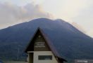 Suara Dentuman Terdengar Sangat Keras dari Gunung Ili Lewotolok - JPNN.com