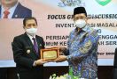 Wakil Ketua DPD RI Imbau Masyarakat Tetap Ikut Pilkada dan Terapkan Prokes - JPNN.com