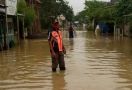 Longsor dan Banjir Terjang Cilacap, Ratusan Orang Mengungsi - JPNN.com