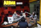 Bea Cukai Kampanyekan Gempur Rokok Ilegal Lewat Talkshow Radio - JPNN.com