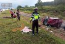 Pecah Ban di Tol Lampung-Palembang, Suzuki Splash Terguling, Dua Nyawa Melayang - JPNN.com