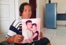 Tragedi SJ182: Yaman Gelisah, Berkali-Kali Telepon Tanya Istri dan 3 Anak yang Tak Kunjung Tiba - JPNN.com