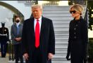 Jangan Iri ya, Melania Trump Jinjing Tas Seharga Rp 701 Juta Tinggalkan Gedung Putih - JPNN.com