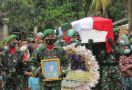 TNI Gelar Upacara Kebesaran untuk Jenazah Praka Dedi yang Tewas Ditembak KKB - JPNN.com