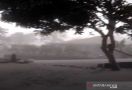 Merapi Erupsi, Boyolali Tertutup Hujan Abu - JPNN.com