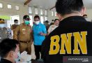 Satpol PP Singkawang Jalani Tes Urine, Satu Orang Positif Narkoba, Wali Kota Bilang Begini - JPNN.com