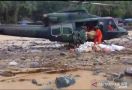 Helikopter TNI AD Pasok Bantuan Jenderal Andika Perkasa ke Wilayah Terisolasi - JPNN.com