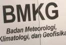 Peringatan Dini dari BMKG, 7 Daerah di Banten Berpotensi Hujan Lebat Disertai Petir dan Angin Kencang - JPNN.com