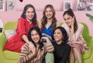 Ini Kisah Persahabatan 5 Perempuan Cantik, Semua Menikah Muda - JPNN.com