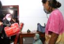 Bu Risma Bawa Bantuan ke Lokasi Banjir, Pemkab Pekalongan Ucapkan Terima Kasih - JPNN.com