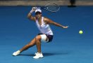 Australian Open: Petenis Nomor 1 Dunia Sempat Terseok Hadapi Alexandrova - JPNN.com