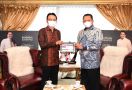 Bamsoet Lewat Mr. Kanasugi Dorong Perusahaan Otomotif Jepang Kembangkan Kendaraan Listrik di Indonesia - JPNN.com