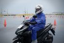 5 Perlengkapan yang Wajib Dibawa Bikers Saat Musim Hujan  - JPNN.com
