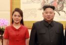 Lihat, Kim Jong Un dan Ri Sol Ju Tersenyum - JPNN.com