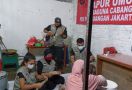 Baguna PDIP Bantu Korban Banjir Jakarta, Dirikan Dapur Umum - JPNN.com