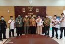 Mahasiswa Mengajar Digaji Besar, Guru Honorer Hanya Rp 400 Ribu, Ketua GTKHNK35+: Tolong Pak Jokowi.. - JPNN.com