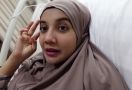Zaskia Sungkar Kabarkan Kondisi Ibu Mertuanya, Saturasinya Masih.... - JPNN.com