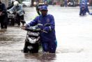 Sepeda Motor Mogok Akibat Terendam Banjir, Cek 4 Komponen Ini - JPNN.com