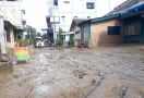 Banjir di Perumahan Pondok Gede Permai Surut, Kondisinya Parah Banget - JPNN.com