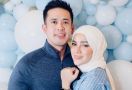 Suami Sempat Tak Merestui Olla Ramlan Berhijab, Alasannya Mengejutkan - JPNN.com