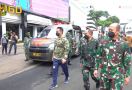 Jenderal Andika Terima Bantuan Enam Ambulans untuk Operasional RS TNI AD - JPNN.com