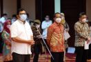 Pesan Menkeu Sri Mulyani untuk Pegawai Bea Cukai yang Terima Vaksinasi Covid-19 - JPNN.com