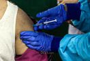 Yakin Vaksinasi dan PPKM Mikro Bisa Menekan Kasus Covid-19 di Indonesia - JPNN.com