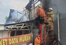Korsleting Listrik, Ruko di Tanjung Priok Dilalap Si Jago Merah - JPNN.com