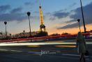 Paris Tangisi Kepergian Ratu Elizabeth II, Menara Eiffel Gelap Gulita - JPNN.com