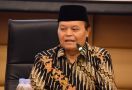 HNW Harap Mendikbud Revisi SKB Tiga Menteri Tentang Seragam Sekolah - JPNN.com