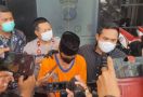 Suami Banting Tulang Cari Uang di Malaysia, Istri Cari Belaian Pria Lain, Hamil Pula - JPNN.com