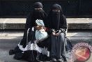 Larang Penggunaan Burka, Tutup Ribuan Madrasah - JPNN.com
