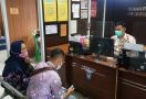 Baru Kerja Tiga Hari, PRT Nekat Berbuat Aksi Tak Terpuji di Kamar Majikan, Terekam CCTV - JPNN.com